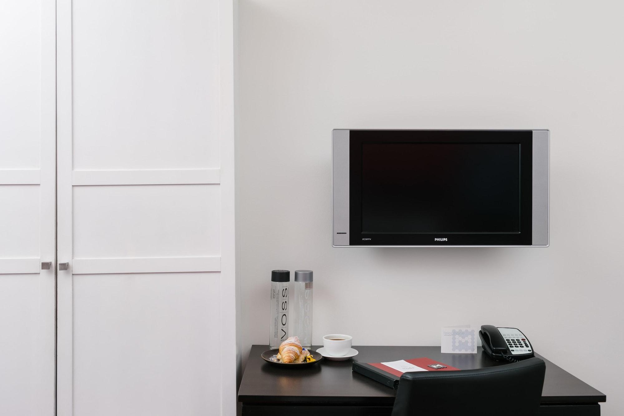 Moda Hotel Ванкувър Екстериор снимка